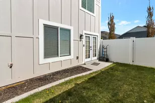 484 E 200 N, Millville, UT 84326 - Photo 5