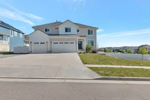 484 E 200 N, Millville, UT 84326 - Photo 1