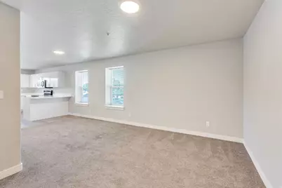 572 S 100 W #E210, Springville, UT 84663 - Photo 7