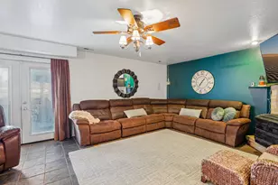 12183 S 2920 W, Riverton, UT 84065 - Photo 5