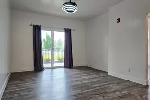 875 S Depot St, Clearfield, UT 84015 - Photo 9
