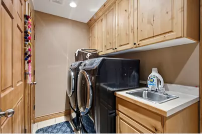3158 E Old Ridge Cir S, Cottonwood Heights, UT 84121 - Photo 15