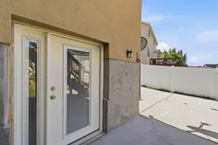 6059 Bayshore Dr, Stansbury Park, UT 84074 - Photo 11