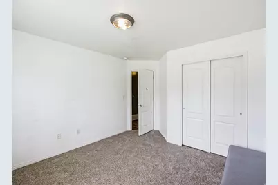 6059 Bayshore Dr, Stansbury Park, UT 84074 - Photo 31