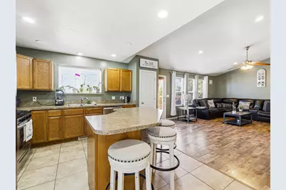 6059 Bayshore Dr, Stansbury Park, UT 84074 - Photo 21
