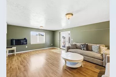 6059 Bayshore Dr, Stansbury Park, UT 84074 - Photo 35