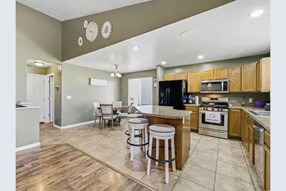 6059 Bayshore Dr, Stansbury Park, UT 84074 - Photo 19