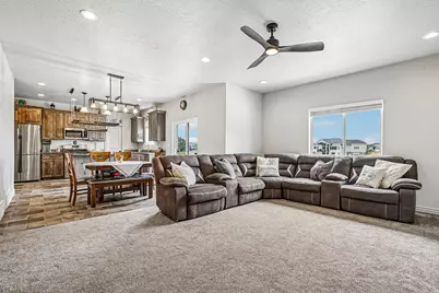 203 N 1900 W, Mapleton, UT 84664 - Photo 3