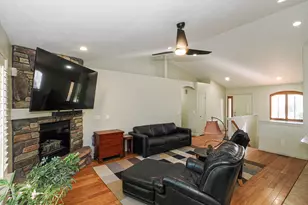 9324 S Wisteria Way, West Jordan, UT 84081 - Photo 17