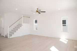 1570 E Bigtooth Maple Ct, Eagle Mountain, UT 84005 - Photo 3