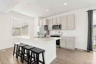 62 E Stroll Ave S, Saratoga Springs, UT 84045 - Photo 7