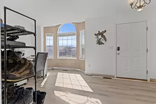 4121 Westlake Dr, Roy, UT 84067 - Photo 9