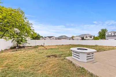 4121 Westlake Dr, Roy, UT 84067 - Photo 31