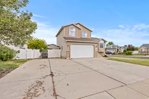 4121 Westlake Dr, Roy, UT 84067 - Photo 5