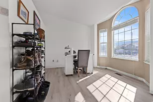 4121 Westlake Dr, Roy, UT 84067 - Photo 7