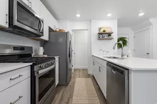 937 E Hercules Ct, Layton, UT 84040 - Photo 9