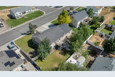305 N Appleview Dr E, Santaquin, UT 84655 - Photo 31