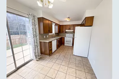 195 W 1190 N, Logan, UT 84341 - Photo 5