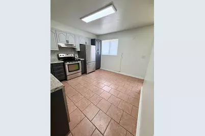 1055 E Sherwood Dr, Ogden, UT 84404 - Photo 11