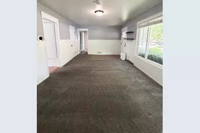 1055 E Sherwood Dr, Ogden, UT 84404 - Photo 9