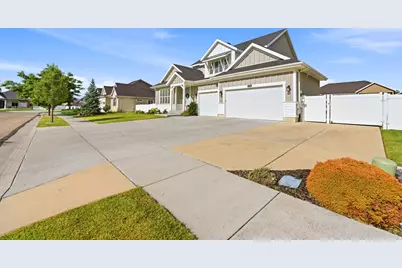 11704 S 2610 W, Riverton, UT 84065 - Photo 57
