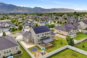 11704 S 2610 W, Riverton, UT 84065 - Photo 7