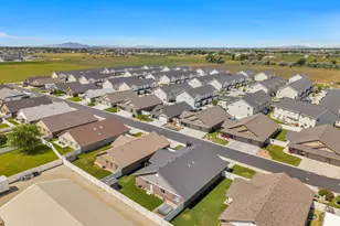 2626 S 2225 W, West Haven, UT 84401 - Photo 33
