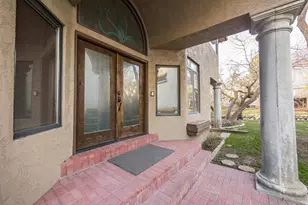 2249 E Gambel Oak Dr S, Sandy, UT 84092 - Photo 3