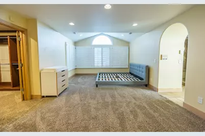 2249 E Gambel Oak Dr S, Sandy, UT 84092 - Photo 31
