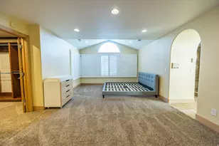 2249 E Gambel Oak Dr S, Sandy, UT 84092 - Photo 31