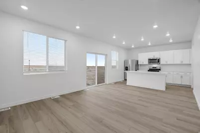 946 E Eden St #1695, Eagle Mountain, UT 84005 - Photo 7