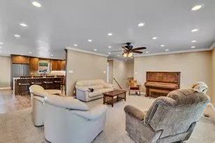 374 E 700 S, Farmington, UT 84025 - Photo 9