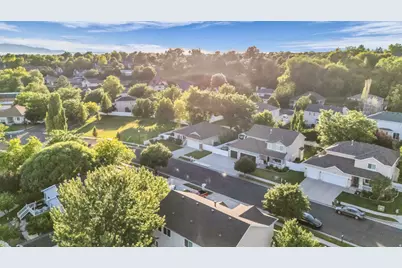1234 W Oakridge Dr N, Farmington, UT 84025 - Photo 29
