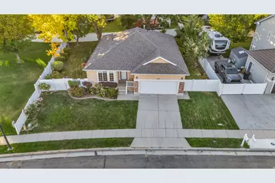 1234 W Oakridge Dr N, Farmington, UT 84025 - Photo 33