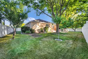 1234 W Oakridge Dr N, Farmington, UT 84025 - Photo 25