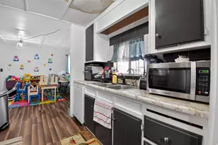 980 E Foxglove, Taylorsville, UT 84123 - Photo 5