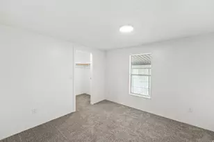 2875 400 W, Layton, UT 84041 - Photo 17