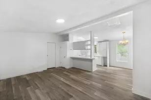 2875 400 W, Layton, UT 84041 - Photo 7