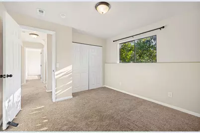 2252 S 400 W, Clearfield, UT 84015 - Photo 13
