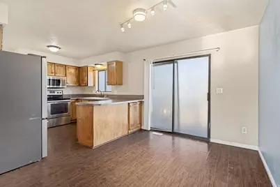 2252 S 400 W, Clearfield, UT 84015 - Photo 25