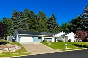 1115 S Canyon Crest Dr E, Bountiful, UT 84010 - Photo 1