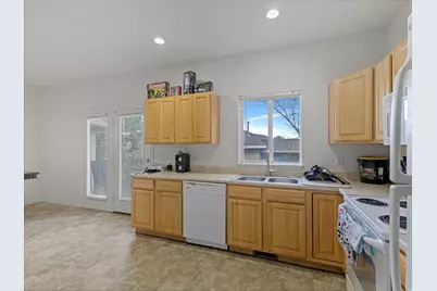 5038 W Red Shale, Herriman, UT 84096 - Photo 5