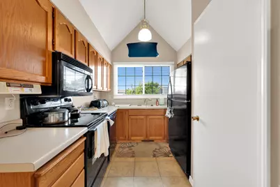 8029 S Angel St E, Sandy, UT 84070 - Photo 5