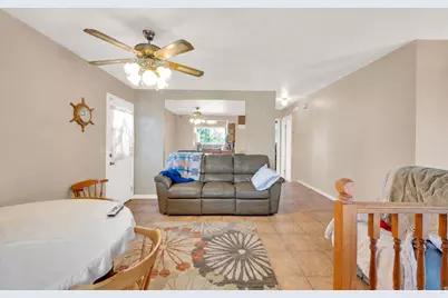 8029 S Angel St E, Sandy, UT 84070 - Photo 7