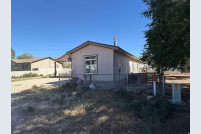 270 E 550 S, Roosevelt, UT 84066 - Photo 5