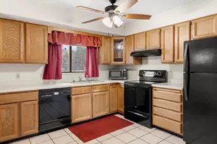 5673 S Aspen Ct, South Ogden, UT 84403 - Photo 3