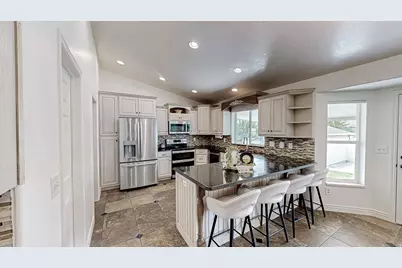 2455 W 1540 N, Lehi, UT 84043 - Photo 3