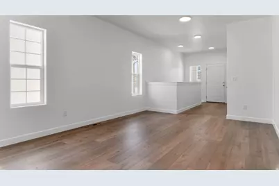 8218 W Diamond Peak Way, Magna, UT 84044 - Photo 9