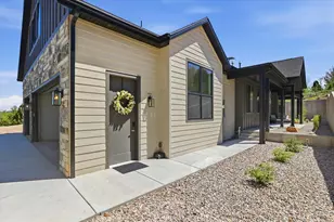 984 S Crossed Arrows Cir, Garden City, UT 84028 - Photo 95