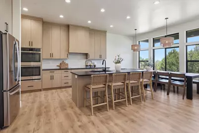 984 S Crossed Arrows Cir, Garden City, UT 84028 - Photo 15